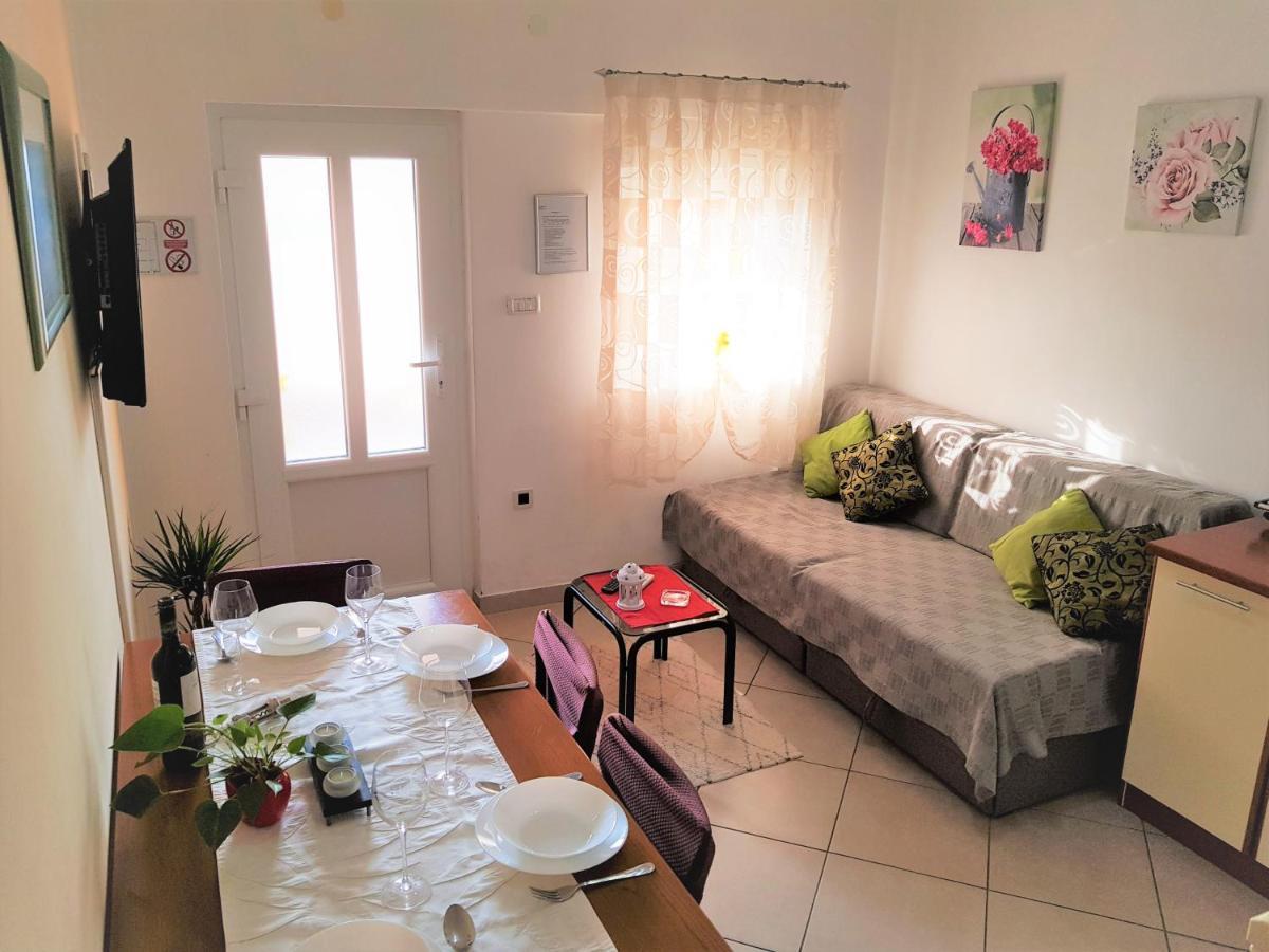 Apartments Davor Umag Buitenkant foto