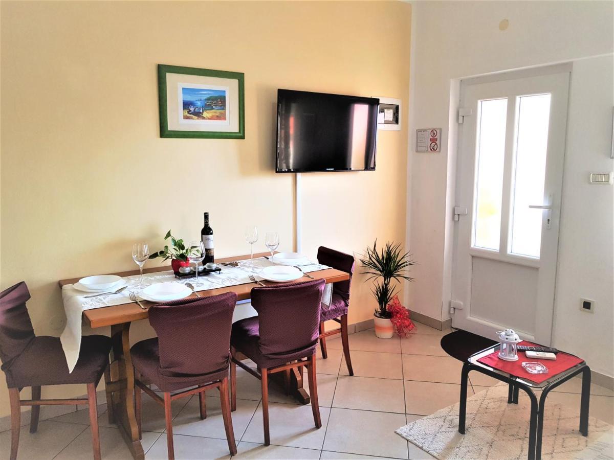 Apartments Davor Umag Buitenkant foto