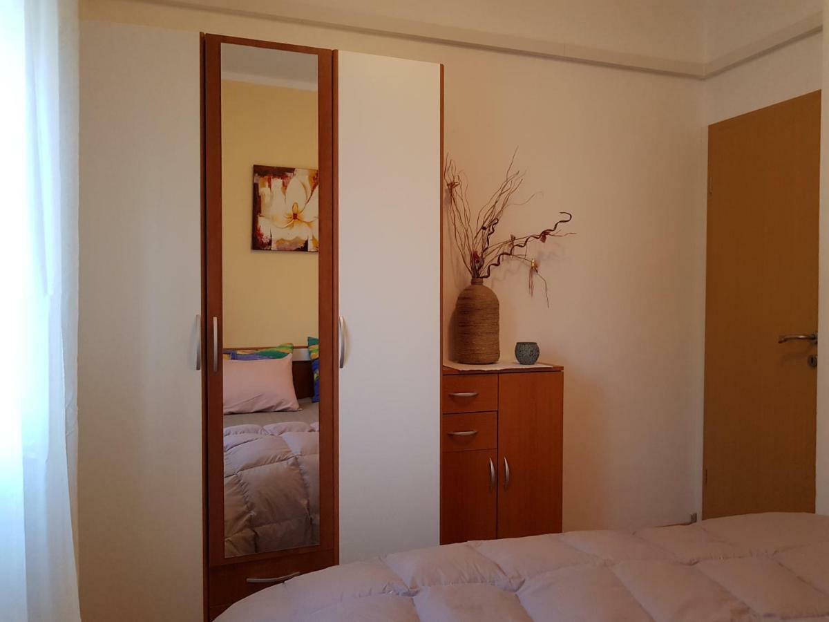 Apartments Davor Umag Buitenkant foto
