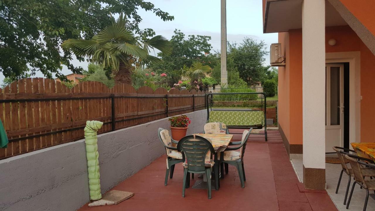 Apartments Davor Umag Buitenkant foto